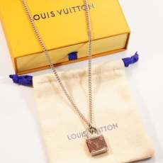 Louis Vuitton Necklaces